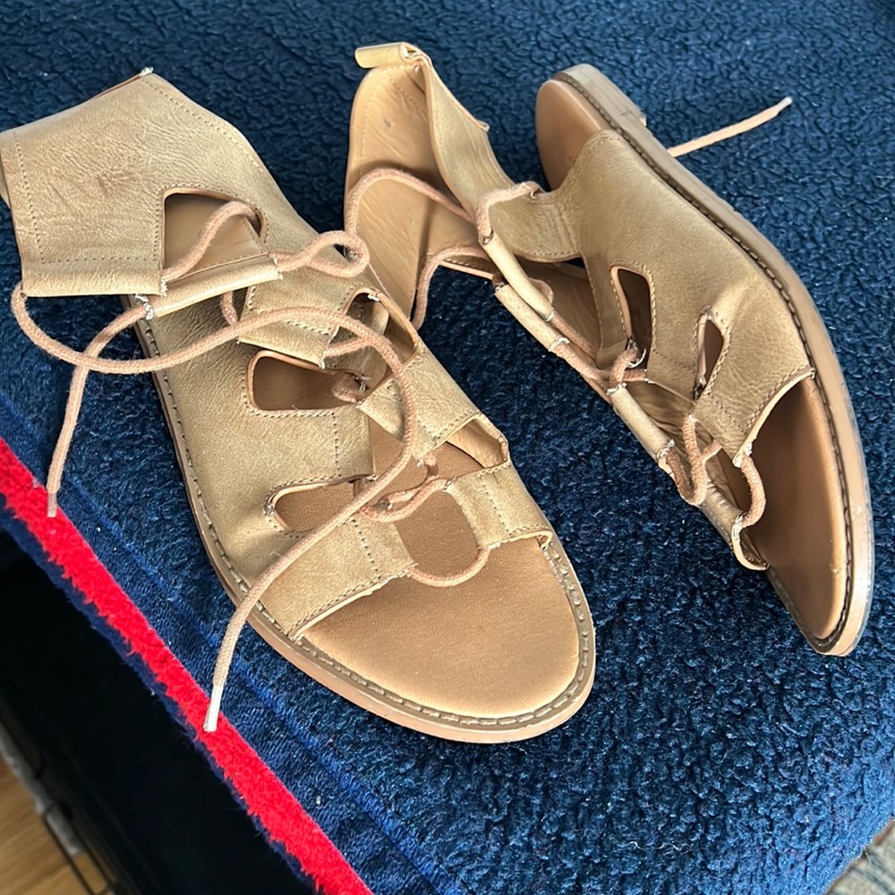 Tie up sandals